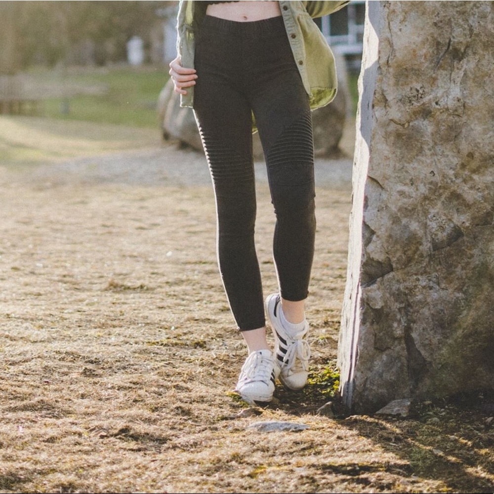 Beulah Leggings (with zip-up ankles)